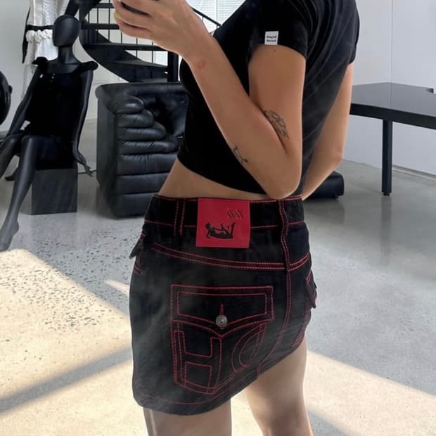 TOH 티오에이치 체리 스티치 미니 스커트