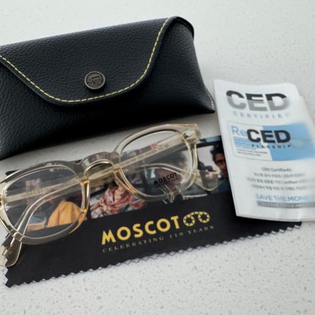 모스콧 렘토쉬 플레쉬 컬러 44 사이즈 판매합니다.