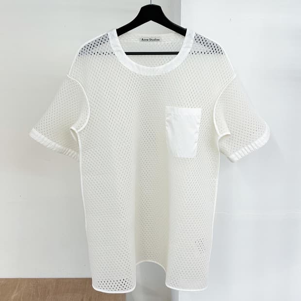 아크네스튜디오 화이트 폴리 에이버 메쉬 하프티 