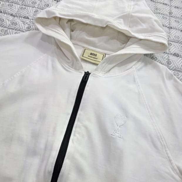 AMI 아미 하트 로고 후드집업 ~77