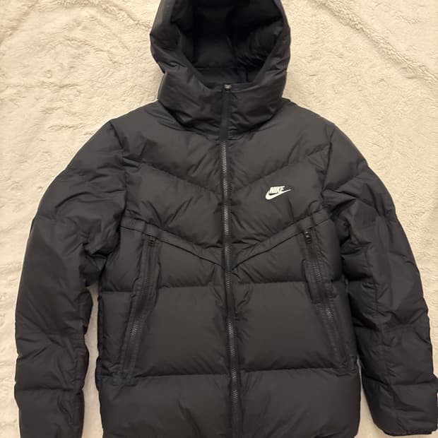 나이키 윈드러너 패딩