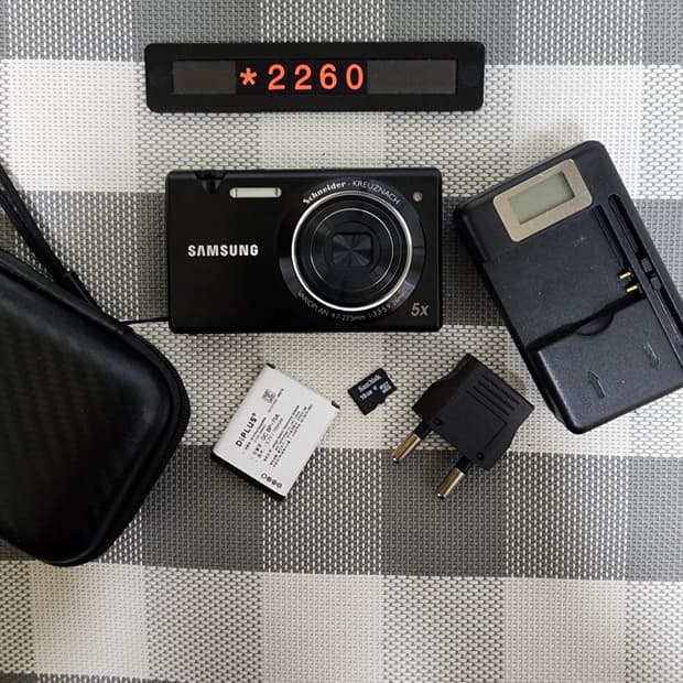 삼성 MV 800 디지털카메라 블랙바디 파우치포함