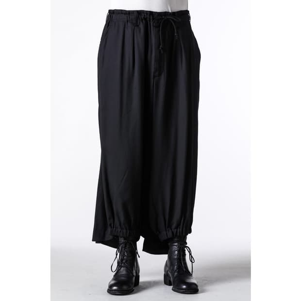 요지 카라스 구합니디