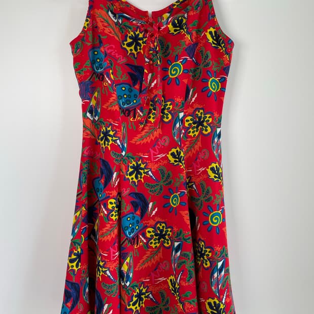 Givy Vintage Scarlet Red Art Graphic Sli