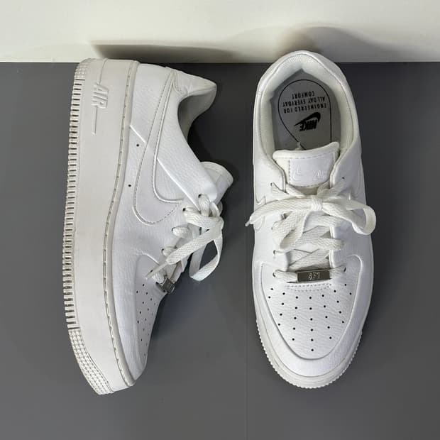 나이키 에어포스1 세이지 로우 운동화