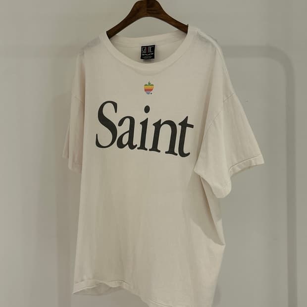 saint apple logo s/s tee
