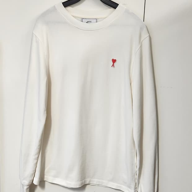 아미 정품 스몰 하트 긴팔 티셔츠 95
