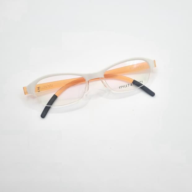 데드스탁 초경량 기능성 반무테 368