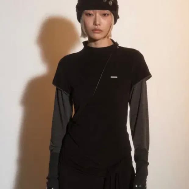 포르테나 레이어드 롱슬리브 티셔츠 블랙