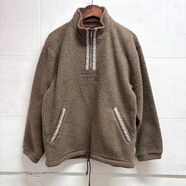 HUITIEME X DESCENTE 자수 뽀글이 플리스 아노락