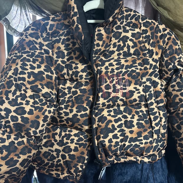 Toh 레오파드 양면 패딩