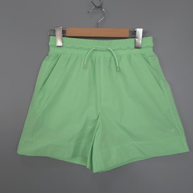 여성 뉴발란스 New Balance 아슬레저 나일론 숏팬츠 S