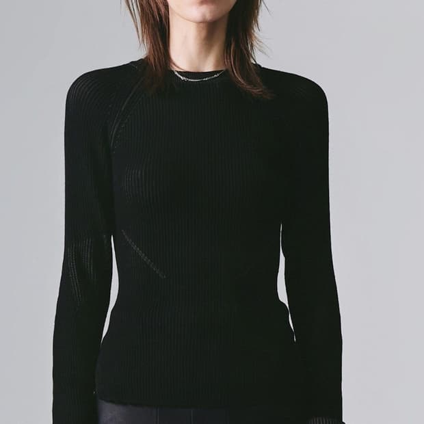 나체 투톤 슬림핏 니트 블랙