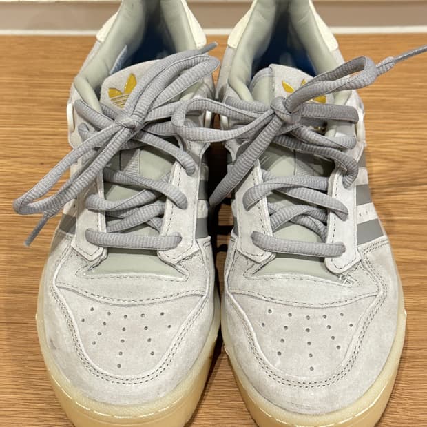 아디다스 포럼 로우 회색 스웨이드 230