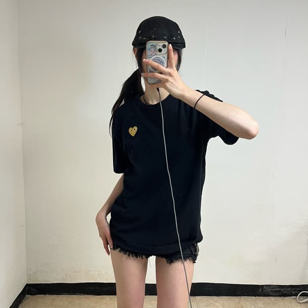 Comme des Garçons gold patch t-shirts