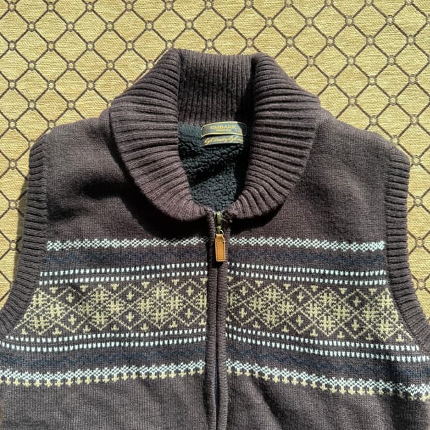 퍼플 브라운 니트 베스트