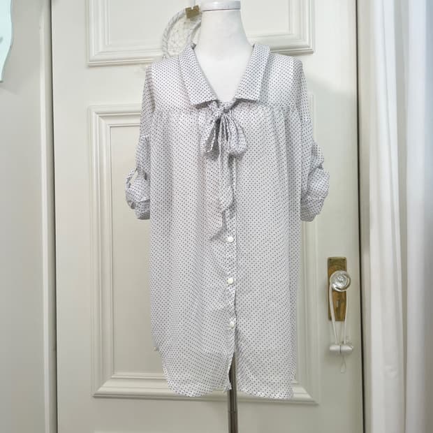 white dot shirring bow blouse 