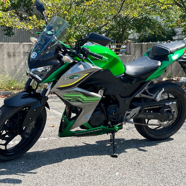 가와사키 z250