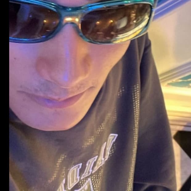 NFL레이더스 음각 더블로고 레이어드 긴팔티