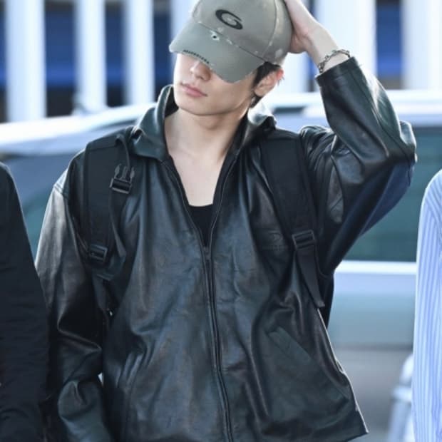 (1) 발렌시아가 오버사이즈 레더 후드 자켓