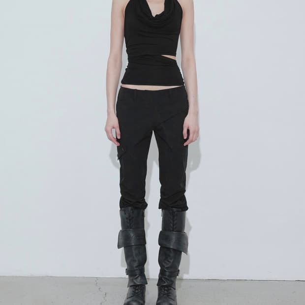 CUT-OUT HOODIE SLEEVELESS, BLACK