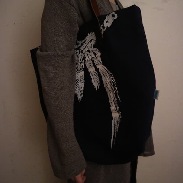 me ISSEY MIYAKE tote bag