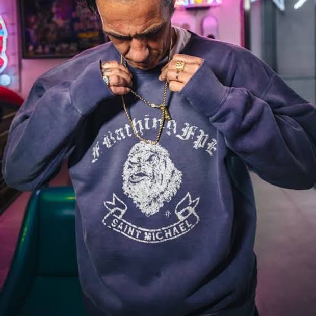 (L) 세인트미카엘 x 베이프 스웻 