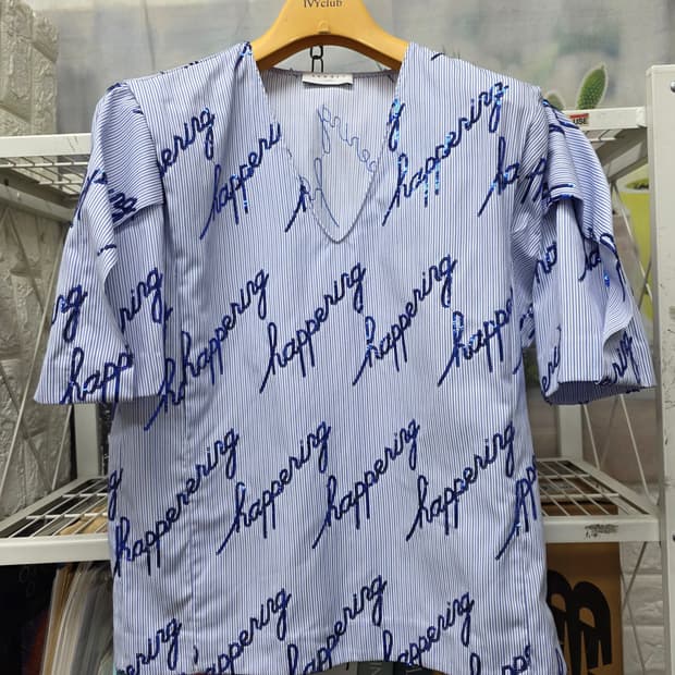 산드로 여성 반팔블라우스 44~슬림55 스트라이프 러플블라우스 WM47