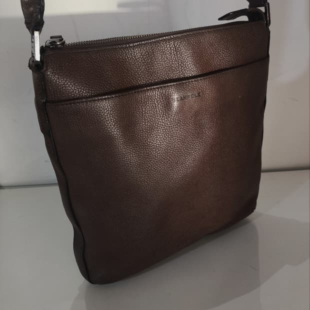 빈폴 가죽 크로스백