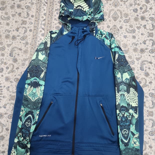 나이키 코비 브라이언트 하이퍼 엘리트 써마핏 후드집업 L