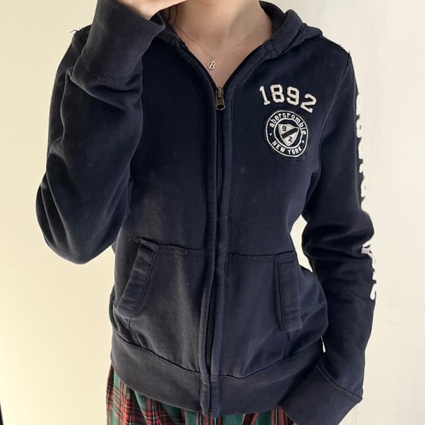 zip up hoodie