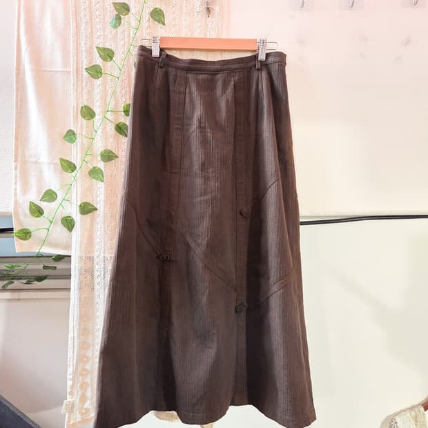 브라운 디테일 롱스커트