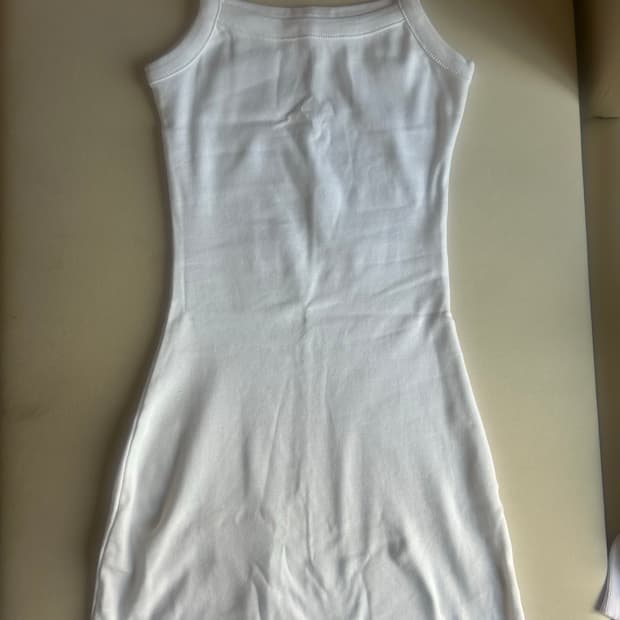 글로니클래식 탱크 드레스 화이트