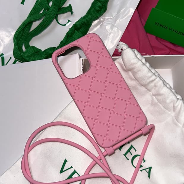 14프로 보테가베네타 핑크 아이폰 케이스 스트랩 세트