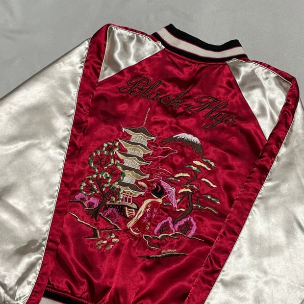 M jpn vtg 용자수 레드 스카쟌