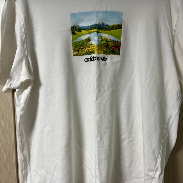 아디다스 프린팅 반팔