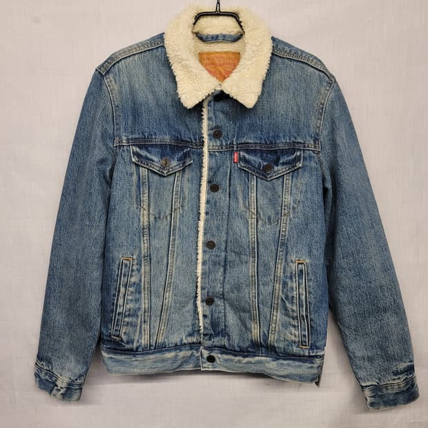 LEVIS