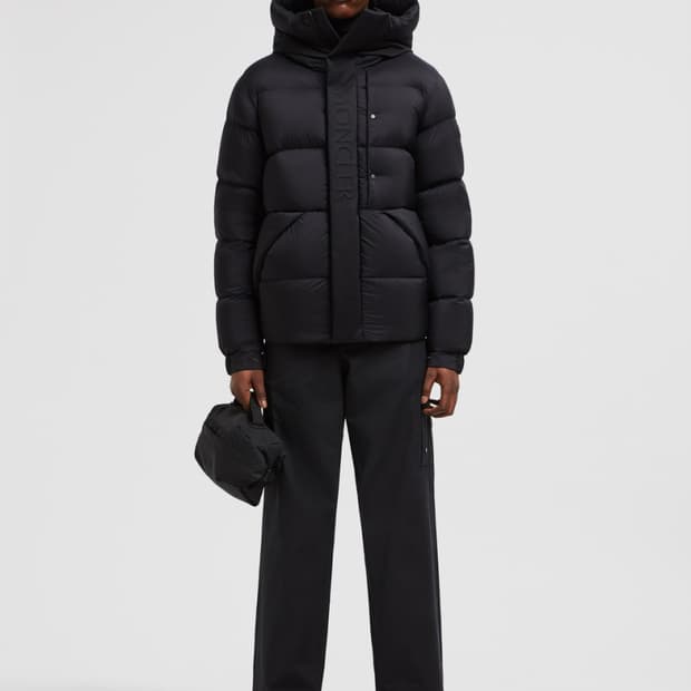 몽클레어 마데이라 패딩 팝니다! 정가 378만원