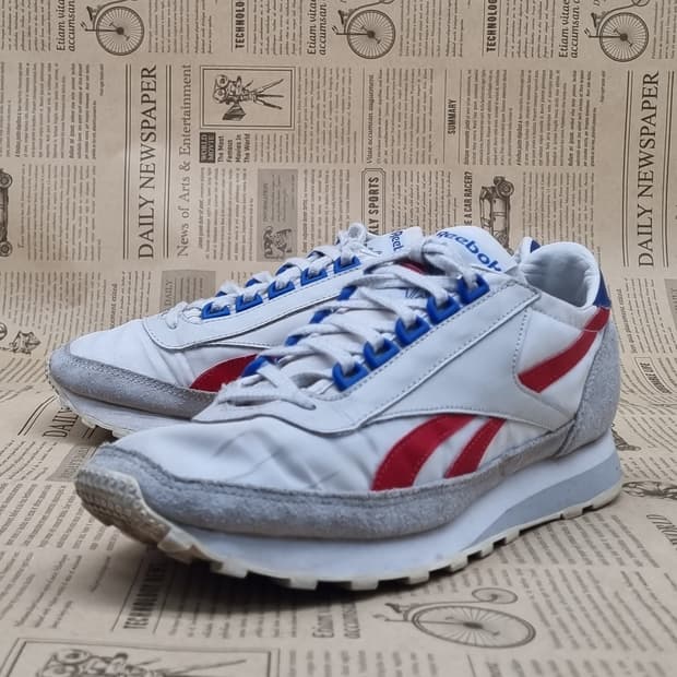 리복 아즈텍 여성운동화240 