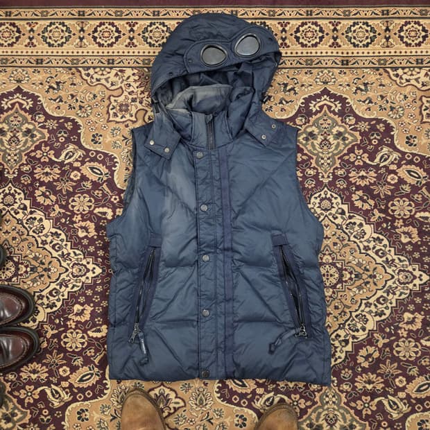 cp 컴퍼니 고글 패딩 베스트 100