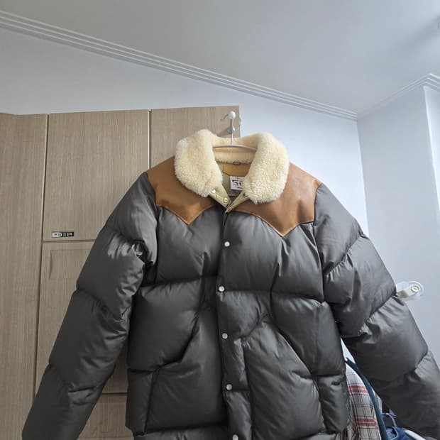 록키마운틴 페더베드 패딩 42사이즈