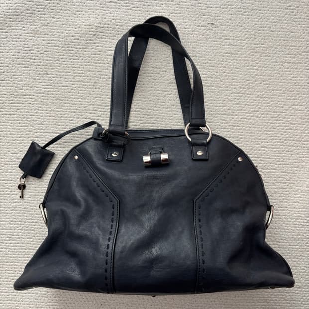 입생로랑 YSL 뮤즈백 네이비 m사이즈