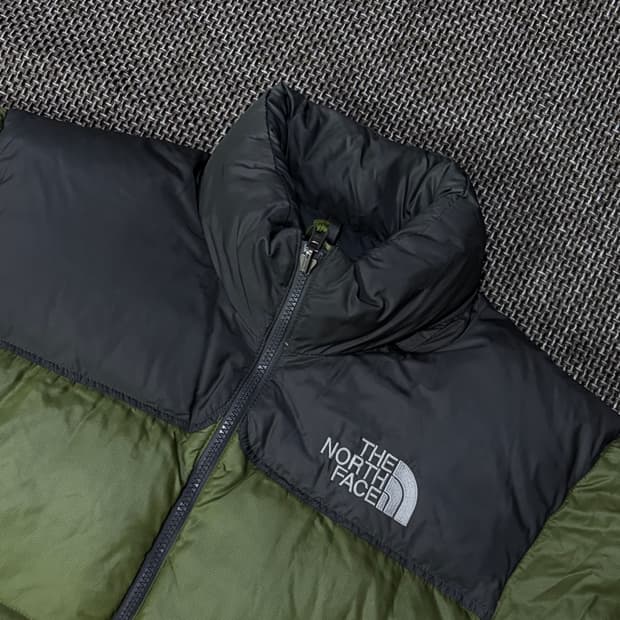 노스페이스 올리브 레트로 눕시 700