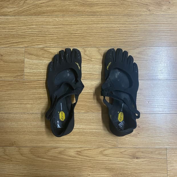 Vibram Fivefingers v-soul 8사이즈 판매
