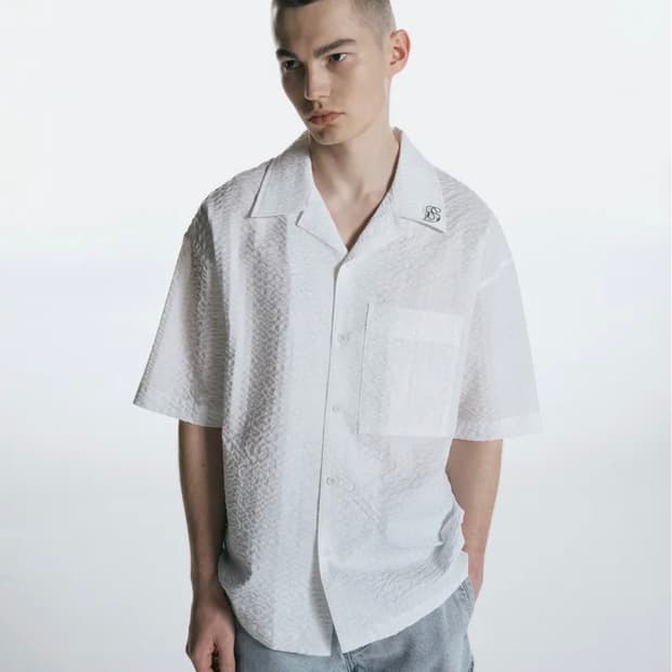 인사일런스 오픈 칼라 시어서커 셔츠 화이트