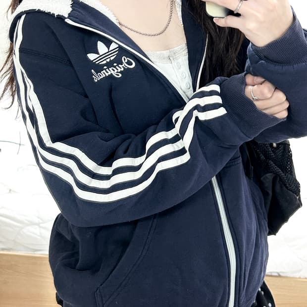 아디다스 양털안감 네이비 삼선 후드집업