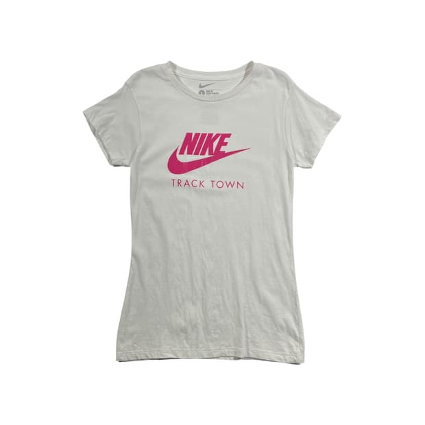 [NIKE] 나이키 핑크 로고 트랙타운 반소매 티셔츠
