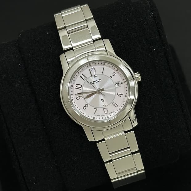 세이코 루키아 썬버스트 다이얼 시계