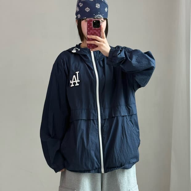 MLB 네이비 후드 바람막이