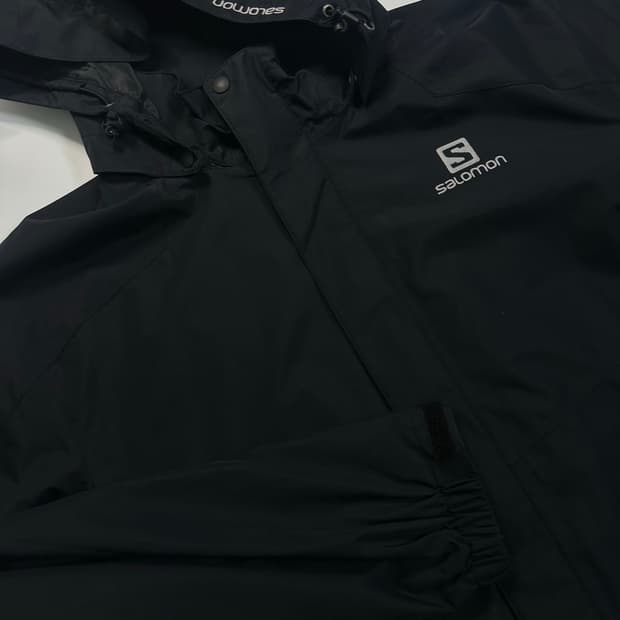 살로몬 구형로고 블랙 바람막이 자켓